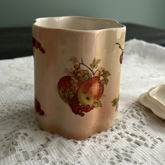 Vintage Palissy Royale Collection Lidded Jar - Picture 7 of 8